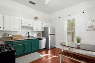 101 NE 9th St, Gainesville, FL 32601 - Photo 9