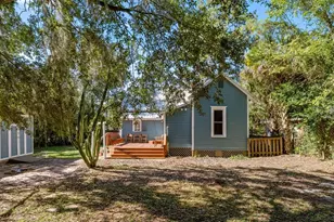 101 NE 9th St, Gainesville, FL 32601 - Photo 31