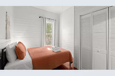 101 NE 9th Street, Gainesville, FL 32601 - Photo 17