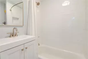 407 NE 8th St, Gainesville, FL 32601 - Photo 19