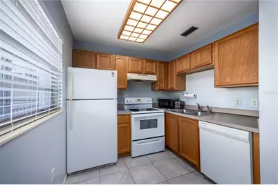 501 NW 15th Avenue #12, Gainesville, FL 32601 - Photo 5