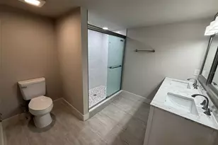 1217 NE 4 St, Gainesville, FL 32601 - Photo 17