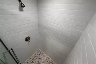 1217 NE 4 St, Gainesville, FL 32601 - Photo 35