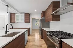 815 NE 12th Ave, Gainesville, FL 32601 - Photo 13