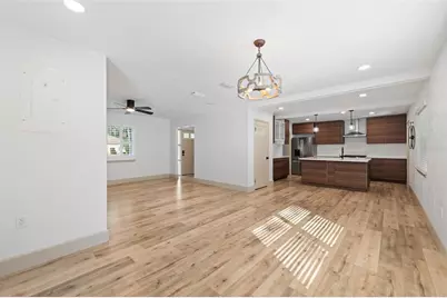 815 NE 12th Avenue, Gainesville, FL 32601 - Photo 7