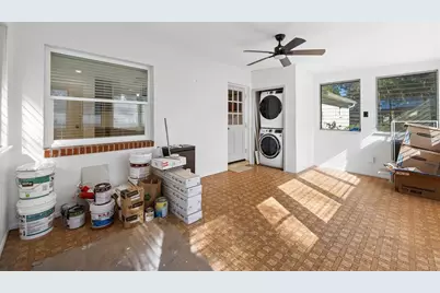 815 NE 12th Avenue, Gainesville, FL 32601 - Photo 15