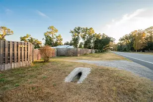 11423 SW Williston Rd, Micanopy, FL 32667 - Photo 19