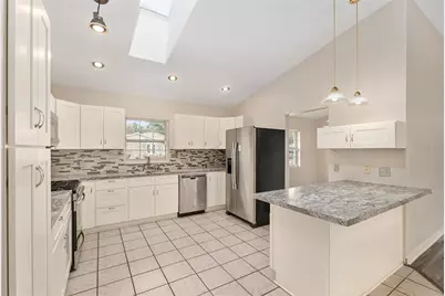 1135 SE 12th Avenue, Gainesville, FL 32641 - Photo 9