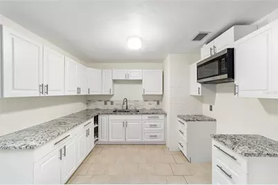 16305 NW 118th Place, Alachua, FL 32615 - Photo 11