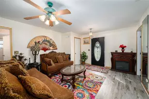 10117 SW 170th St, Archer, FL 32618 - Photo 5