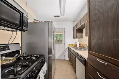 305 NW 34th Street, Gainesville, FL 32607 - Photo 11