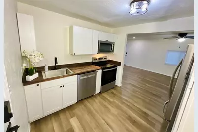 18713 Charlotte Avenue, Brooker, FL 32622 - Photo 9