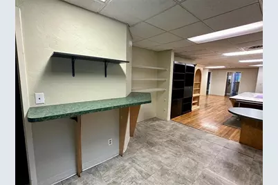 905 SW 8th Avenue, Gainesville, FL 32601 - Photo 17