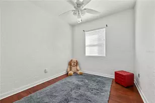 1316 NE 9th St, Gainesville, FL 32601 - Photo 19