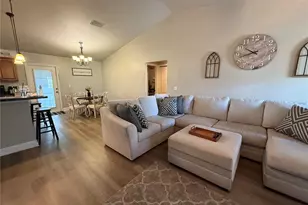 25139 SW 20 Ave, Newberry, FL 32669 - Photo 5