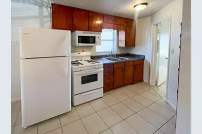 1406 SW 18th Place #4, Gainesville, FL 32608 - Photo 3