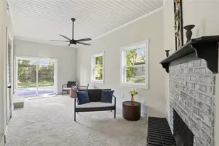 601 NW 35th Ter, Gainesville, FL 32607 - Photo 11