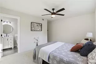 601 NW 35th Ter, Gainesville, FL 32607 - Photo 17