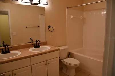 5062 NW 44th Lane #107, Gainesville, FL 32606 - Photo 15