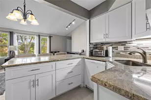 2601 SW Archer Rd, Gainesville, FL 32608 - Photo 9