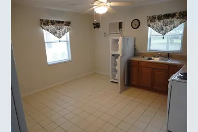 101 NW 3rd Avenue, Micanopy, FL 32667 - Photo 11