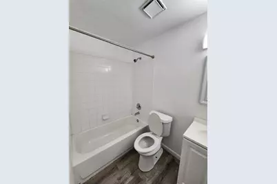 806 SW 64 Terrace #B, Gainesville, FL 32607 - Photo 17