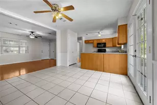 3907 NW 20th Dr, Gainesville, FL 32605 - Photo 7