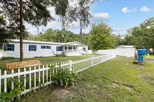 17130 NW 83rd Ct, Fanning Springs, FL 32693 - Photo 5