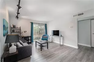 1700 SW 16th Ct, Gainesville, FL 32608 - Photo 3