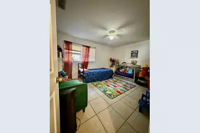 1914 NE 21st Place, Gainesville, FL 32609 - Photo 11