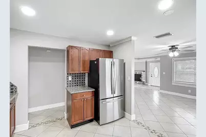 3702 W Reynolds Street, Plant City, FL 33563 - Photo 9