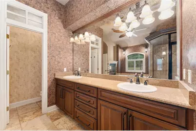 9008 SW 17th Avenue, Gainesville, FL 32607 - Photo 15