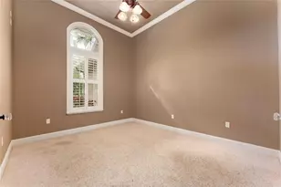 9008 SW 17th Ave, Gainesville, FL 32607 - Photo 9