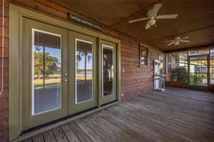 7915 Breezy Point Rd W, Melrose, FL 32666 - Photo 17