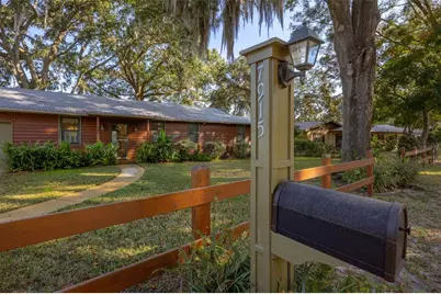 7915 Breezy Point Road W, Melrose, FL 32666 - Photo 5