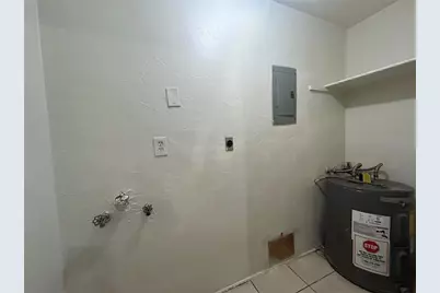 707 SW 68th Terrace #B, Gainesville, FL 32607 - Photo 11