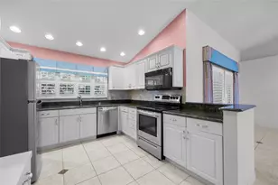 3951 Myrtle St, Saint Augustine, FL 32084 - Photo 9