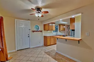 931 NW 31st Ave, Gainesville, FL 32609 - Photo 3