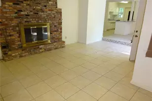 217 NW 36th Dr, Gainesville, FL 32607 - Photo 11