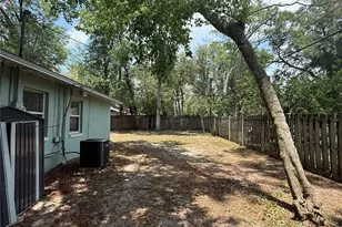 217 NW 36th Dr, Gainesville, FL 32607 - Photo 5