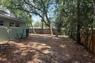 217 NW 36th Dr, Gainesville, FL 32607 - Photo 3