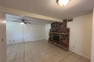 217 NW 36th Dr, Gainesville, FL 32607 - Photo 9