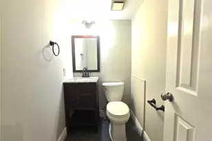 914 SW 8th Ave, Gainesville, FL 32601 - Photo 11