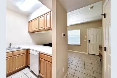 1220 SW 1st Avenue #304, Gainesville, FL 32601 - Photo 9