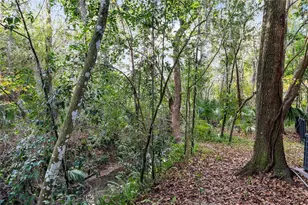 1015 SW 9th St, Gainesville, FL 32601 - Photo 27