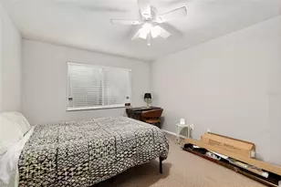 1015 SW 9th St, Gainesville, FL 32601 - Photo 19