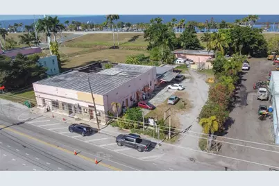 185 E Main Street, Pahokee, FL 33476 - Photo 3