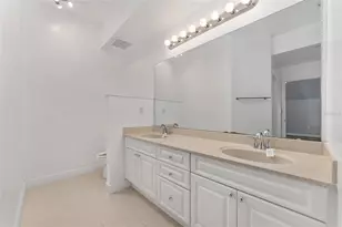 201 SE 2nd Ave, Gainesville, FL 32601 - Photo 39