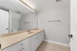 201 SE 2nd Ave, Gainesville, FL 32601 - Photo 29