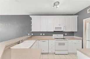 201 SE 2nd Ave, Gainesville, FL 32601 - Photo 9